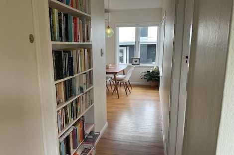 Photo of property in 18 Norman Road, Titirangi, Auckland, 0604