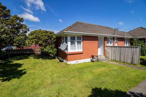 Photo of property in 9a Whites Line West, Woburn, Lower Hutt, 5010