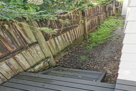 Photo of property in 70 Sturges Road, Henderson, Auckland, 0612