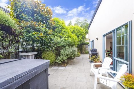 Photo of property in 13h Eban Avenue, Hillcrest, Auckland, 0627