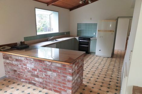 Photo of property in 14 Allin Drive, Waikuku Beach, 7402