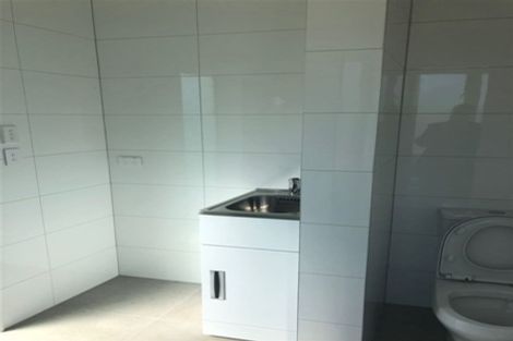 Photo of property in 2 Riroriro Close, Crofton Downs, Wellington, 6035