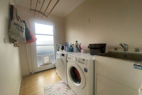 Photo of property in 1/176 Birkdale Road, Birkdale, Auckland, 0626