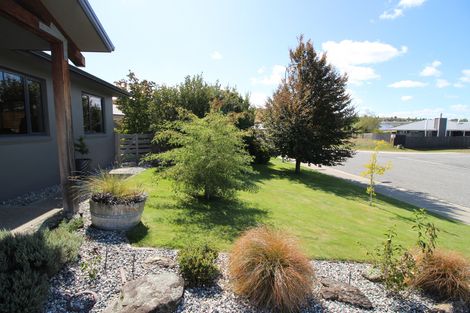 Photo of property in 42 Albert Drive, Clyde, 9330