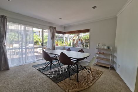 Photo of property in 5 Pukatea Avenue, Albany, Auckland, 0632