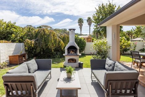 Photo of property in 21 Pukekura Place, Taradale, Napier, 4112