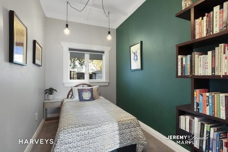 Photo of property in 1/112a View Road, Sunnyvale, Auckland, 0612