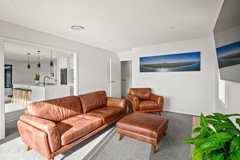 Photo of property in 7 Terli Way, Glen Avon, New Plymouth, 4312