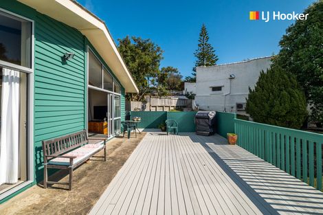 Photo of property in 60 Marion Street, Macandrew Bay, Dunedin, 9014