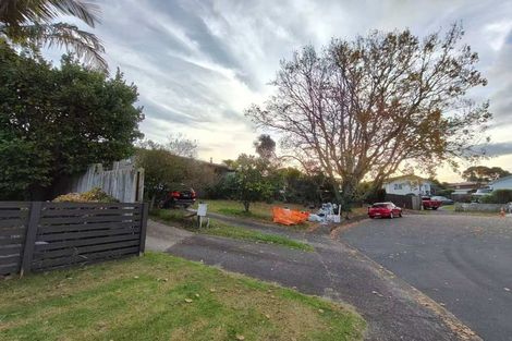 Photo of property in 30 Pipitea Place, Massey, Auckland, 0614