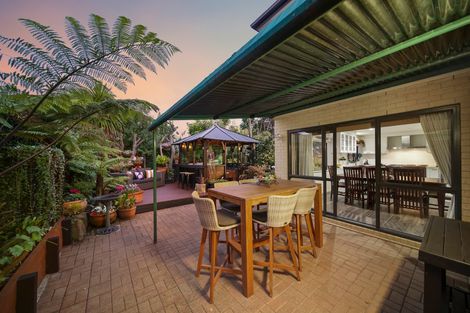 Photo of property in 20 Heyington Way, East Tamaki Heights, Auckland, 2016