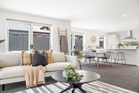 Photo of property in 18 Tabraham Crescent, Pyes Pa, Tauranga, 3112