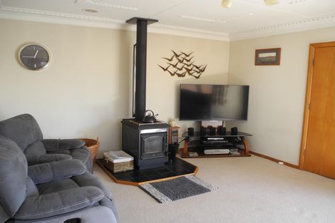 Photo of property in 21 Harris Street, Waimate, 7924