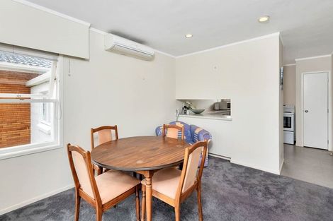 Photo of property in 2/4 Waterloo Road, Milford, Auckland, 0620
