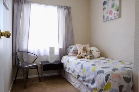 Photo of property in 42 Elliston Crescent, Stanmore Bay, Whangaparaoa, 0932