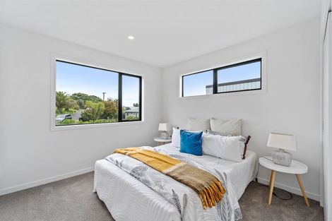 Photo of property in 1/591a East Coast Road, Browns Bay, Auckland, 0632