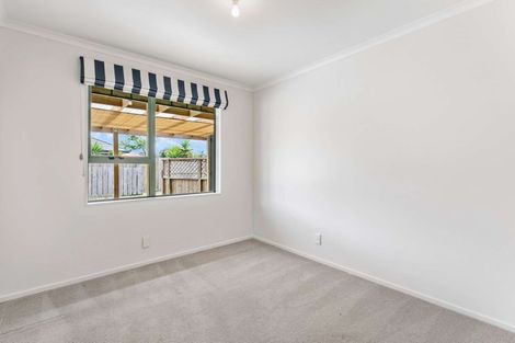 Photo of property in 27 Corinth Grove, Papamoa Beach, Papamoa, 3118