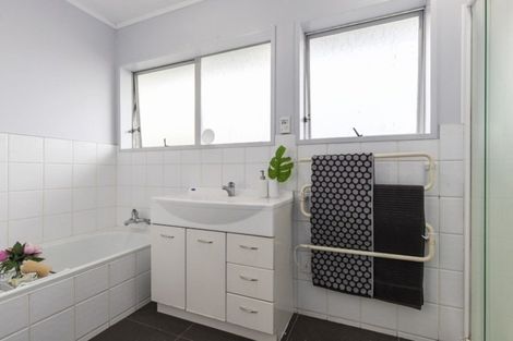 Photo of property in 1 Conway Place, Chartwell, Hamilton, 3210