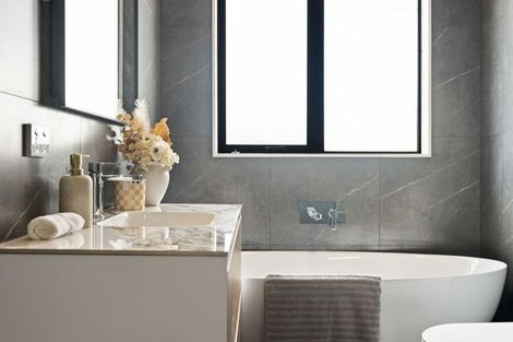 Photo of property in 51 Emerald Avenue, Rosehill, Papakura, 2113