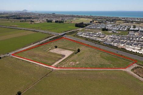 Photo of property in 227 Parton Road, Papamoa, Te Puke, 3187