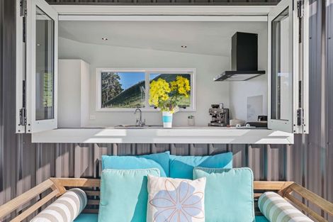 Photo of property in 50 Binns Road, Karioitahi, Waiuku, 2683