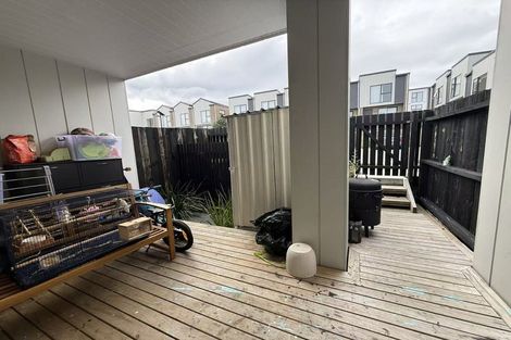 Photo of property in 34 Huri Street, Mangere Bridge, Auckland, 2022