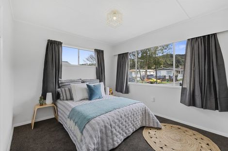 Photo of property in 242 Wellington Road, Wainuiomata, Lower Hutt, 5014