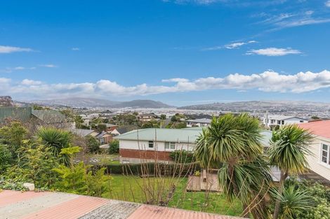 Photo of property in 122 Easther Crescent, Kew, Dunedin, 9012