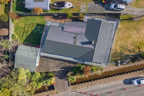 Photo of property in 20 Willow Avenue, Hannahs Bay, Rotorua, 3010