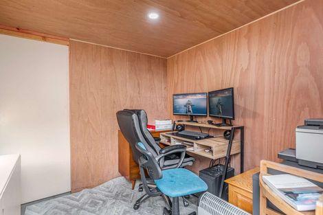 Photo of property in 2/49 Shannon Place, Belfast, Christchurch, 8051