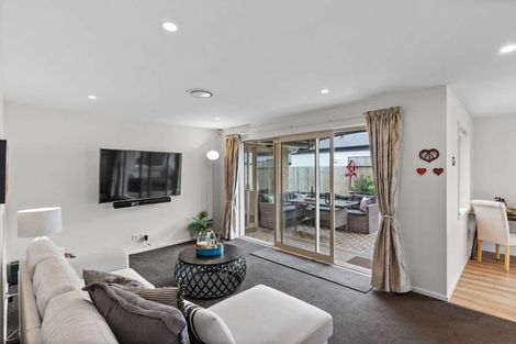 Photo of property in 8 Hoffman Street, Marshland, Christchurch, 8083