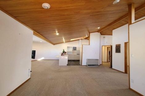 Photo of property in 8 Argyle Place, Highlands Park, New Plymouth, 4312