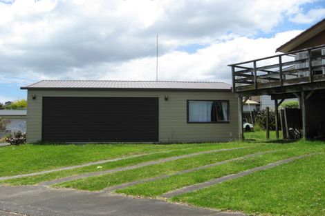 Photo of property in 90 Taylor Road, Mangere Bridge, Auckland, 2022