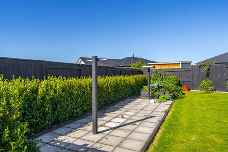 Photo of property in 15 Maple Grove, Kingston, Wellington, 6021