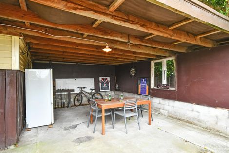 Photo of property in 2c Waiari Road, Conifer Grove, Takanini, 2112