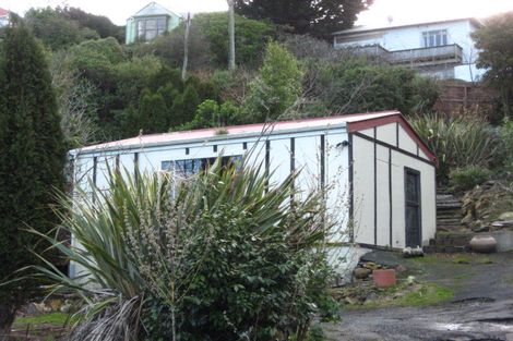 Photo of property in 19 Adderley Terrace, Ravensbourne, Dunedin, 9022
