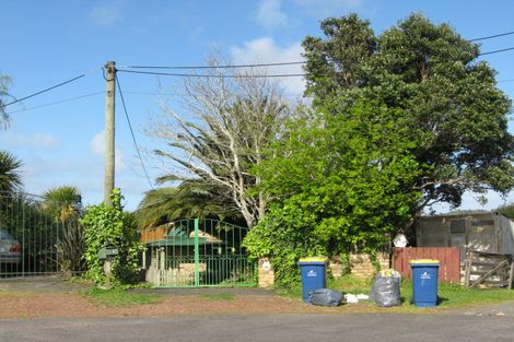 Photo of property in 13 Burnham Road, Waitakere, Auckland, 0816