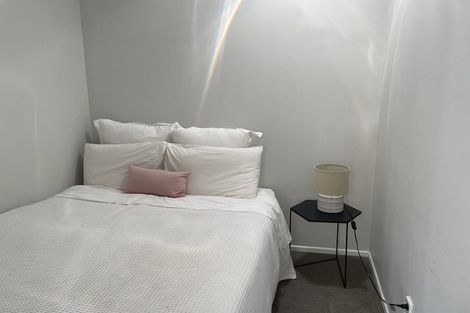 Photo of property in 19 Park Road, Carterton, 5713