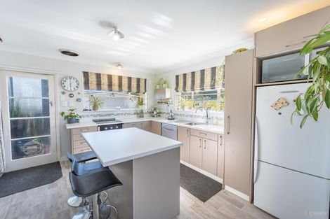 Photo of property in 1 Regent Street, Waimate, 7924
