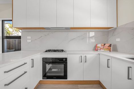 Photo of property in 2b Mayflower Close, Mangere East, Auckland, 2024