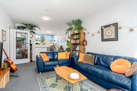 Photo of property in 1b Richard Street, Titahi Bay, Porirua, 5022