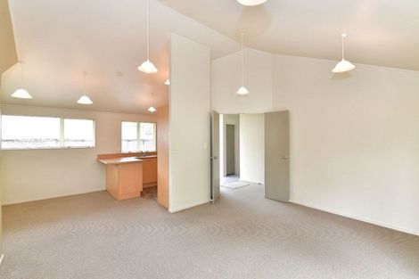 Photo of property in 2/372 Whangaparaoa Road, Stanmore Bay, Whangaparaoa, 0932