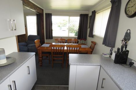 Photo of property in 32 Moray Crescent, Grasmere, Invercargill, 9810