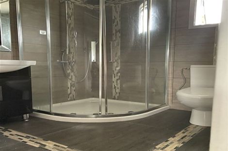 Photo of property in 21 Dundale Avenue, Blockhouse Bay, Auckland, 0600