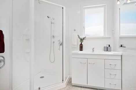 Photo of property in 1/3 Greenhill Crescent, Pakuranga, Auckland, 2010