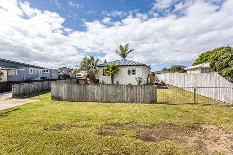Photo of property in 204a Tui Road, Whangamata, 3620