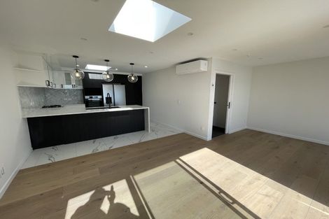 Photo of property in 9/148 Evans Bay Parade, Roseneath, Wellington, 6021