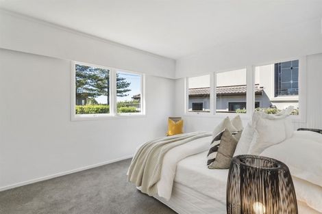 Photo of property in 1/16 Rangitoto Terrace, Milford, Auckland, 0620