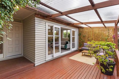 Photo of property in 4b Lancaster Road, Beach Haven, Auckland, 0626