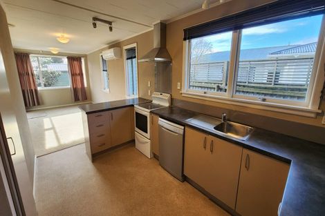 Photo of property in 11 Westerleigh Street, Bishopdale, Christchurch, 8053